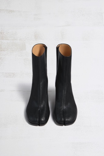 Maison Margiela Tabi Ankle Boots – Black